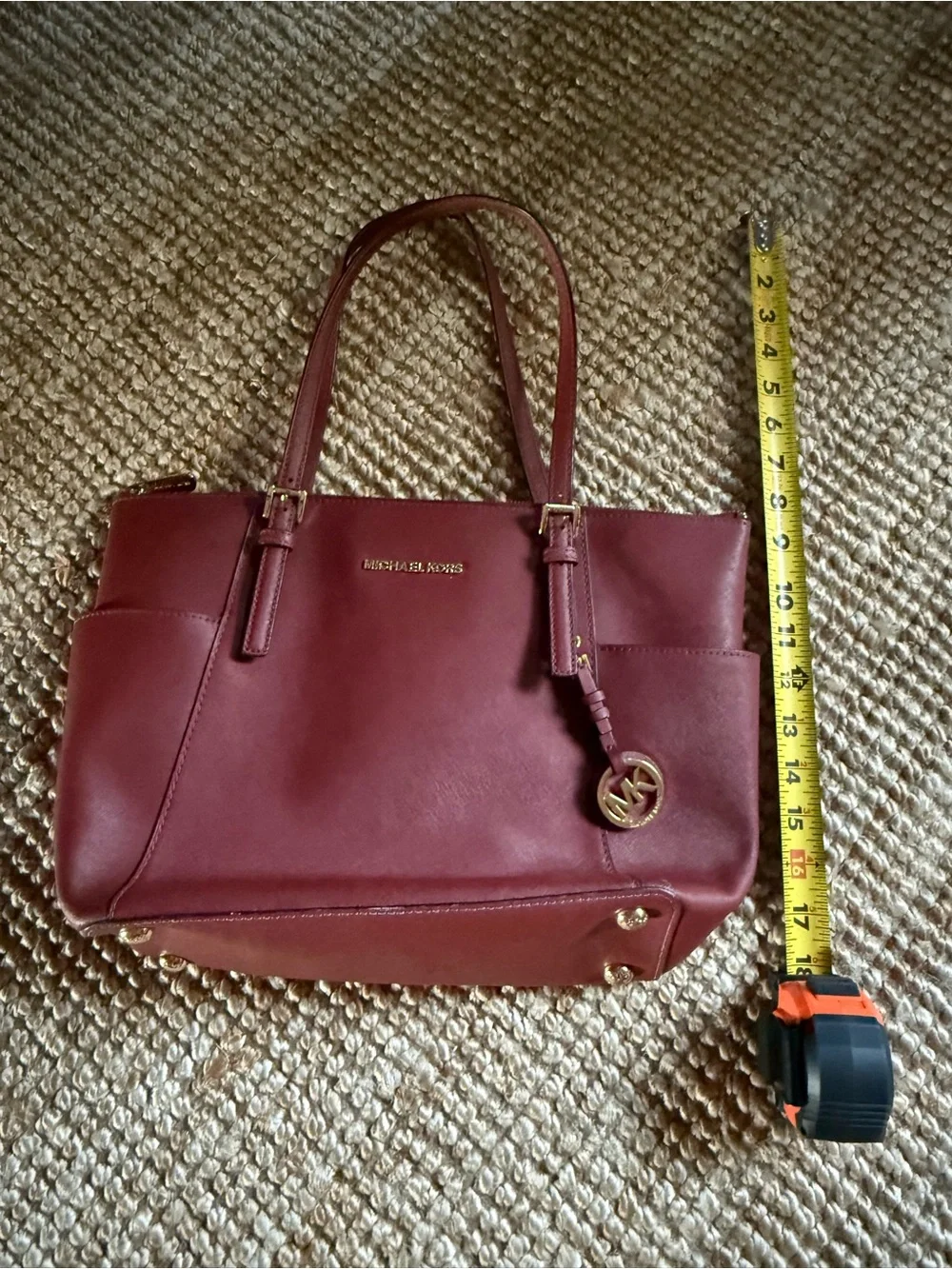 ⚜️👜MICHAEL KORS CHARLOTTE SAFFIANO BURGUNDY LEATHER TOTE BAG 👜⚜️